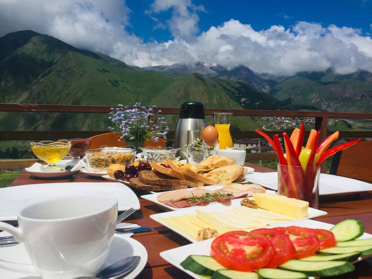 Отель Alpenhaus Kazbegi Hotel & Restaurant Степанцминда-16