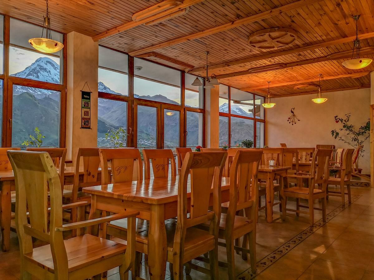 Отель Alpenhaus Kazbegi Hotel & Restaurant Степанцминда-41